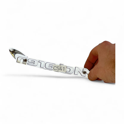 McLaren Emblemat Logo OE Nowy 28AA817CP