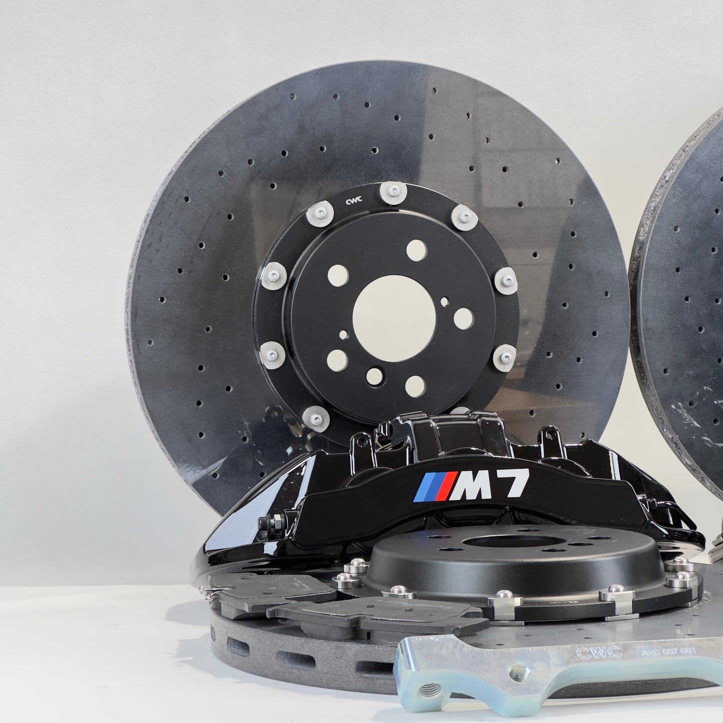 Konwersja Hamulce Ceramiczne BMW M760E 410x38mm 395x26mm 6T+4T Brembo