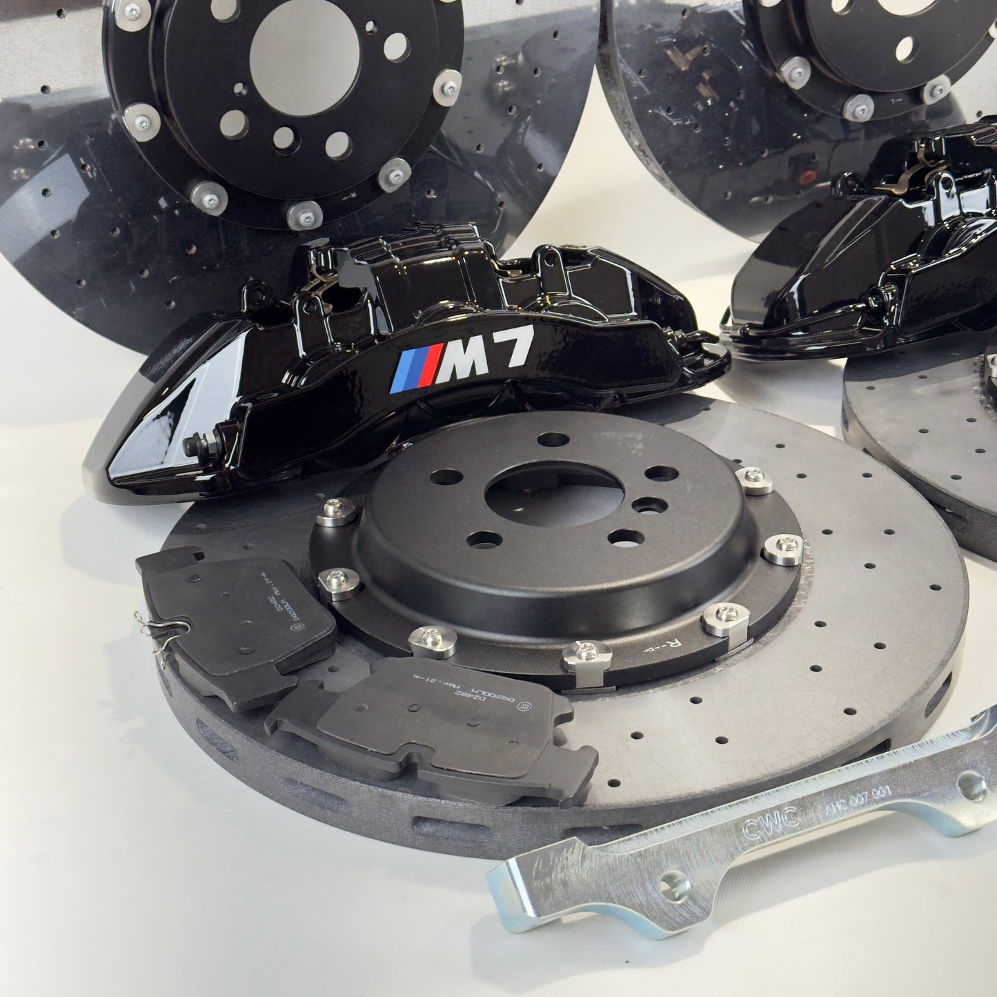 Konwersja Hamulce Ceramiczne BMW M760E 410x38mm 395x26mm 6T+4T Brembo